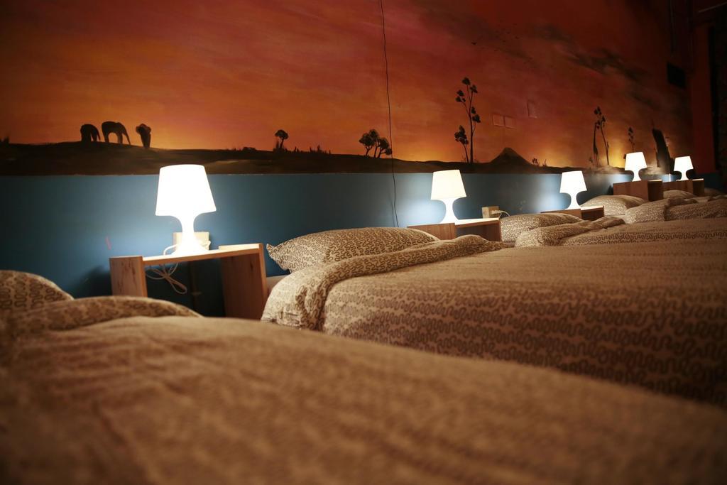 Rainbow Wave Surfing Hostel Хенгчун Экстерьер фото
