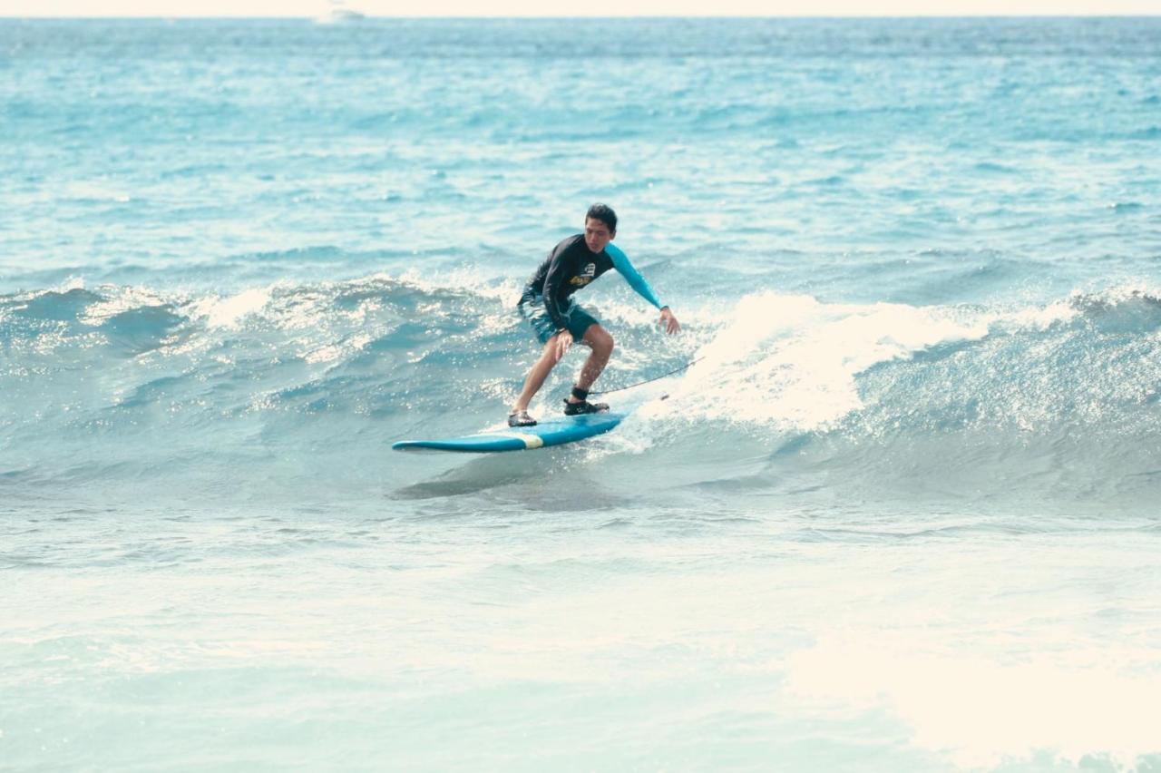 Rainbow Wave Surfing Hostel Хенгчун Экстерьер фото